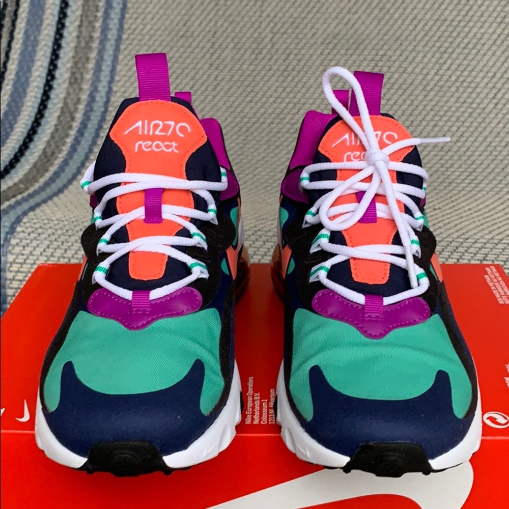 NIKE AIR MAX 270 REACT GS - Picture 8 of 16